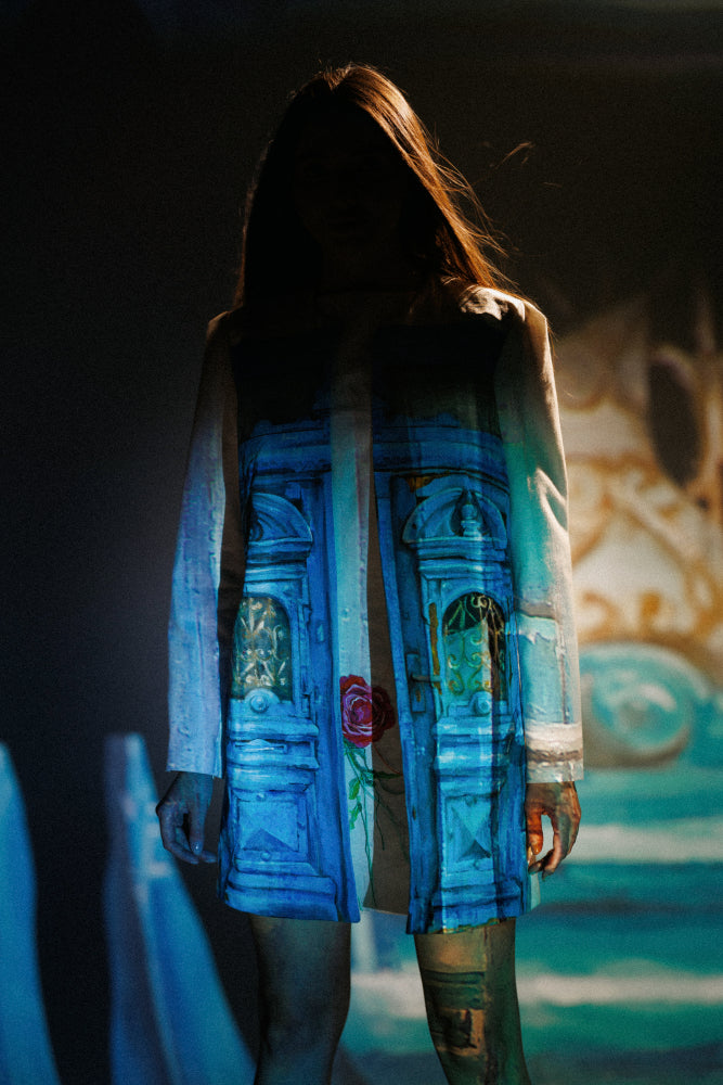 HAND PAINTED JACKET IN PAINTED COTTON image 4
