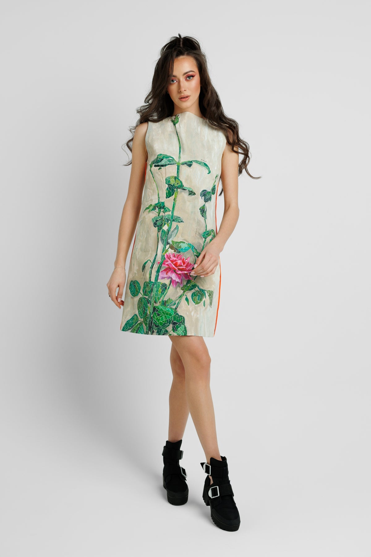 SLEEVELESS DRESS IN HAND PAINTED COTTON image 3